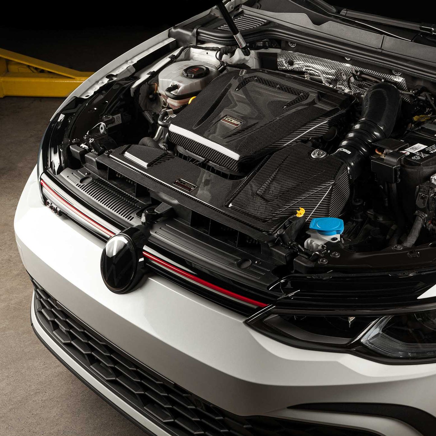 Cobb Redline Carbon Intake System for VW Mk8/Mk8.5 GTI